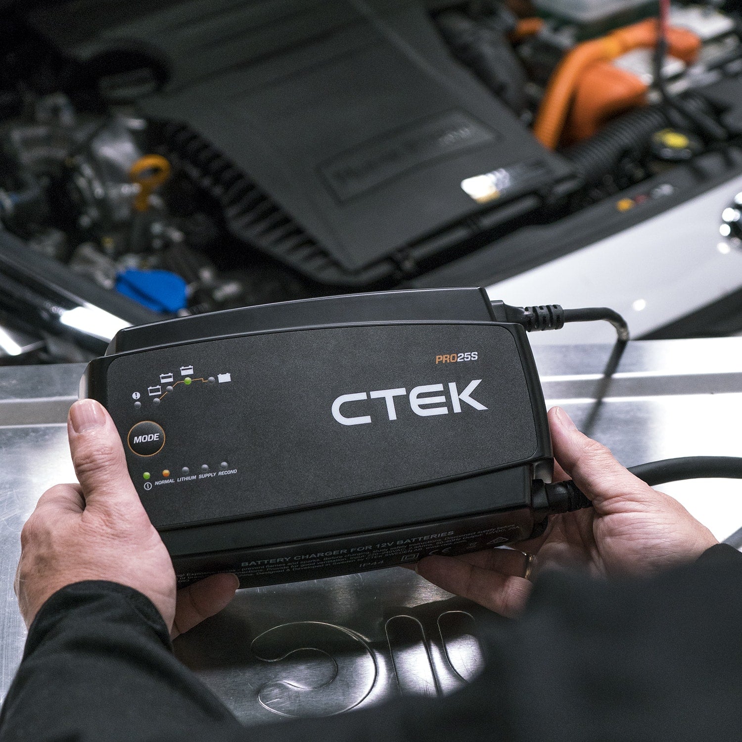 CTEK Battery Charger MXS 25 Eropean Plug! 12V
